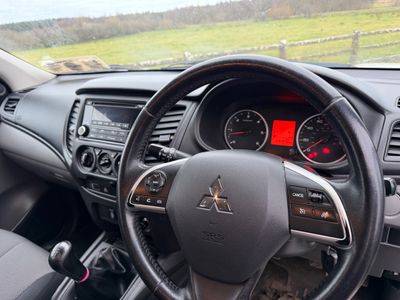 2016 Mitsubishi L200