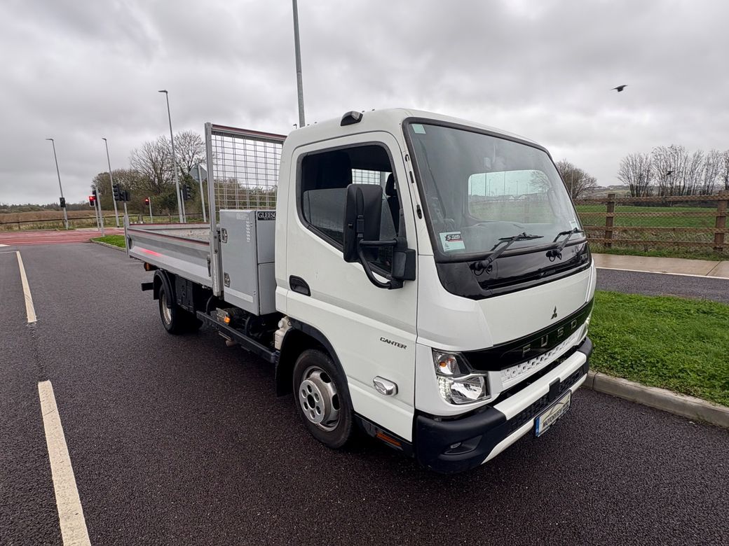 2023 Mitsubishi Canter