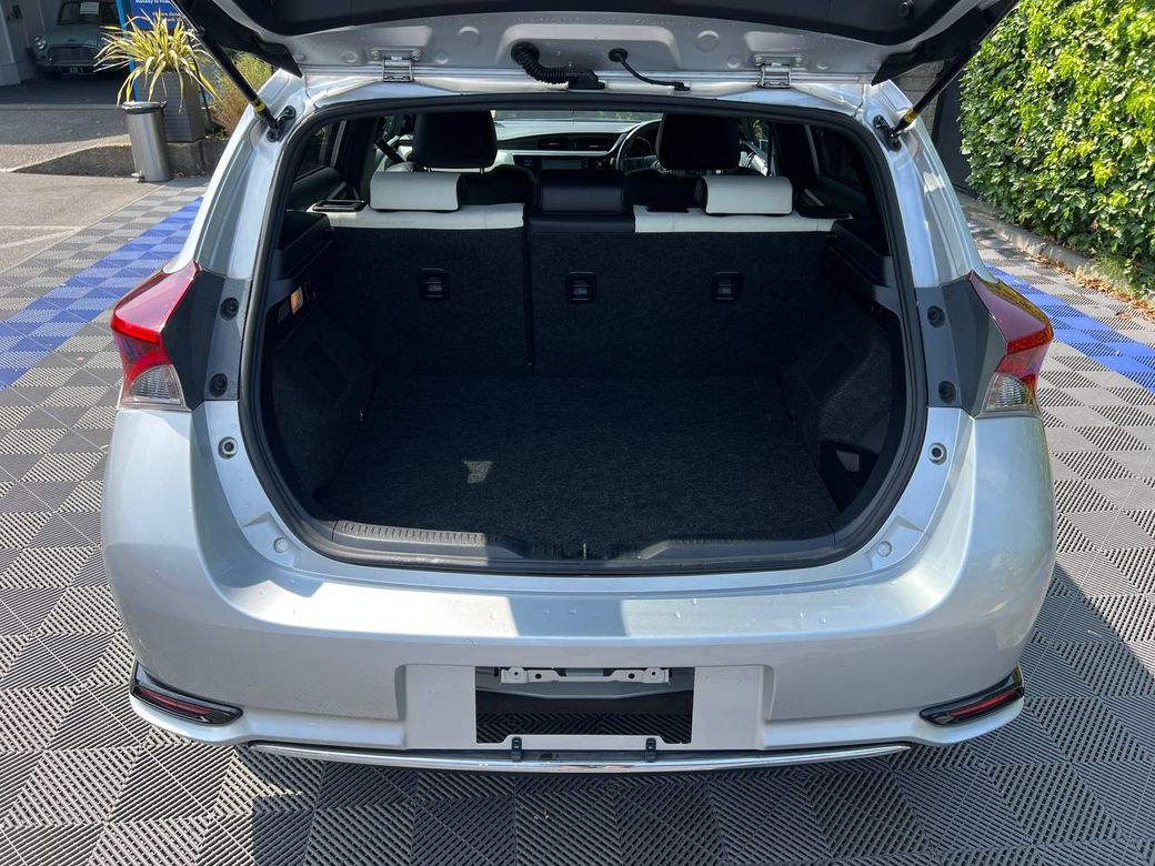 2017 Toyota Auris