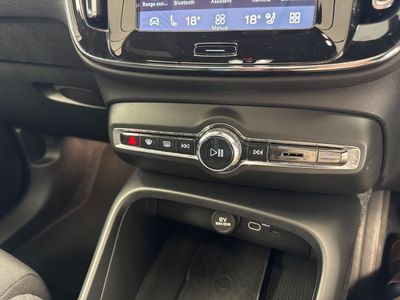 2023 Volvo C40