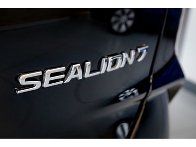 2026 BYD Sealion 7