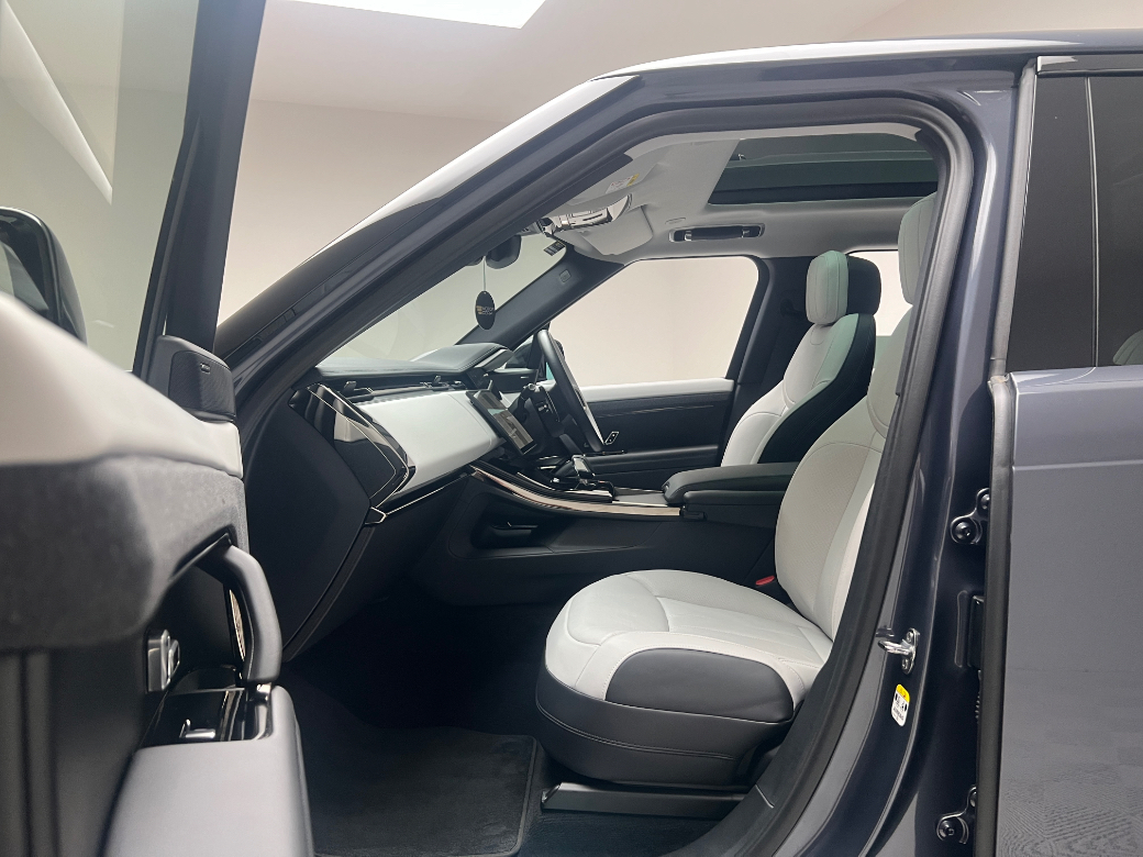 2024 Land Rover Range Rover Sport