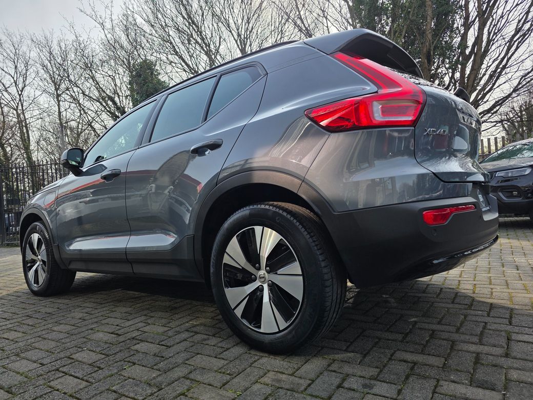 2023 Volvo XC40