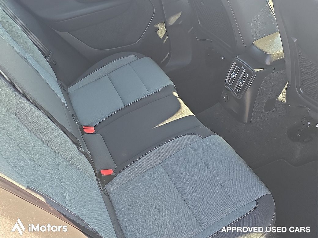 2022 Volvo XC40