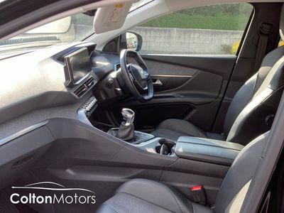 2021 Peugeot 5008