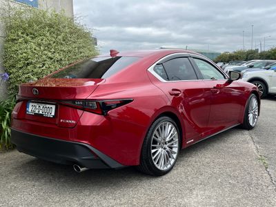 2021 Lexus IS 300h