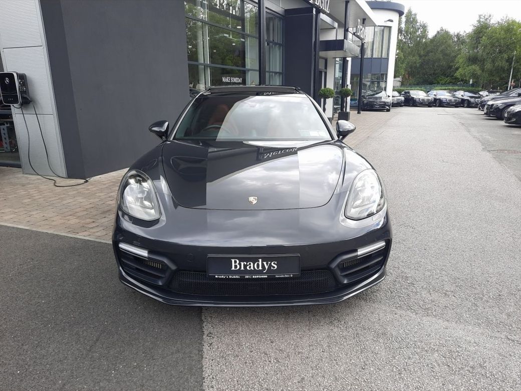 2020 Porsche Panamera