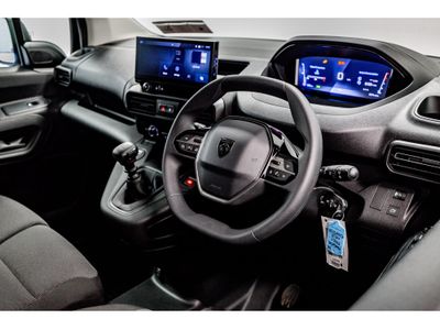 2025 Peugeot Partner