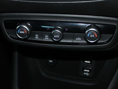2024 Opel Crossland X
