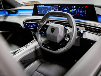 2025 Peugeot 5008