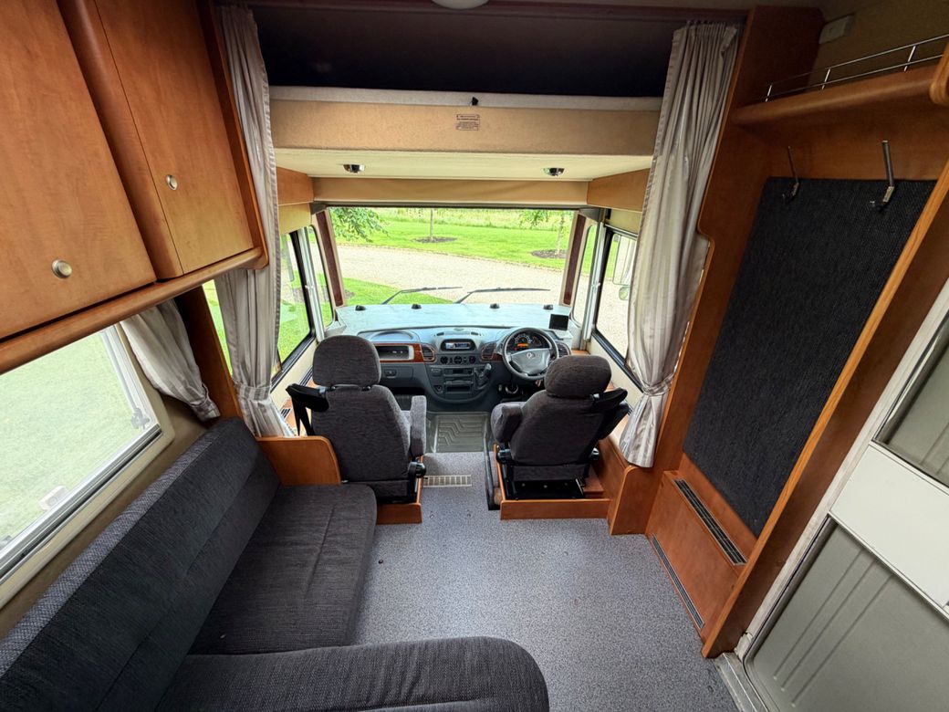 2004 CARTHAGO  M-LINER 52 R.H.D AUTO 