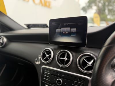 2017 Mercedes-Benz A 180