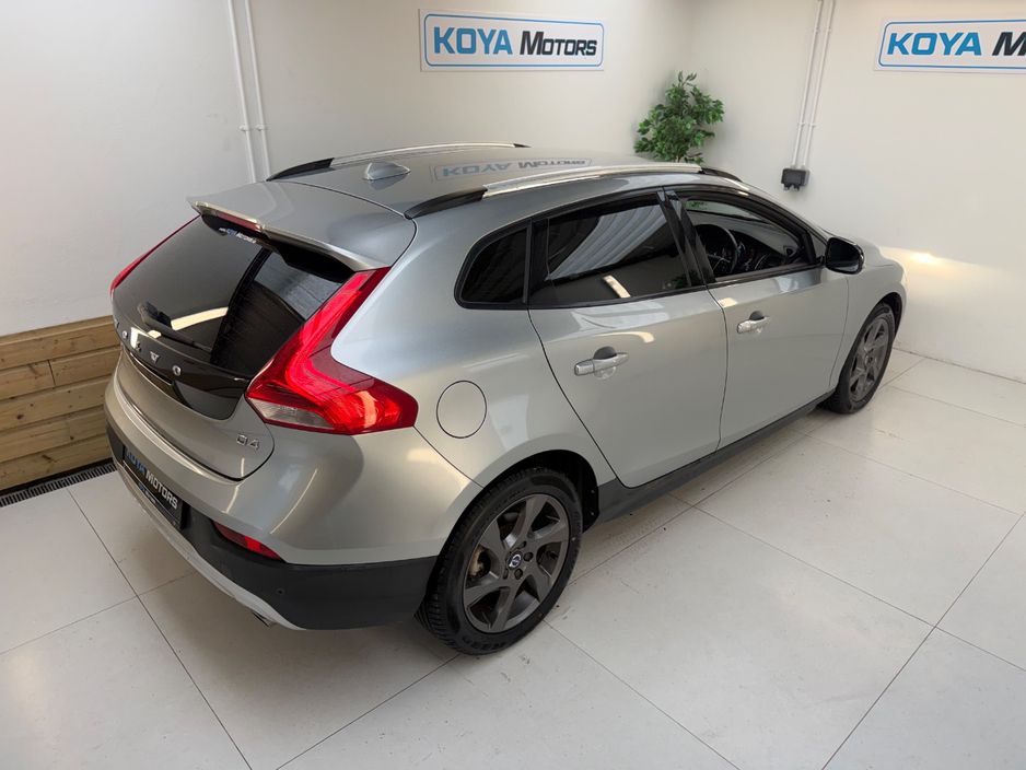 2016 Volvo V40 Cross Country