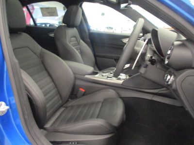 2025 Alfa Romeo Giulia