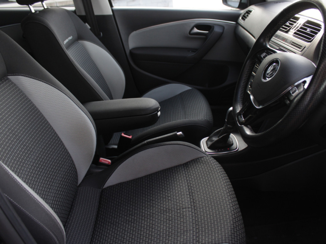2017 Volkswagen Polo