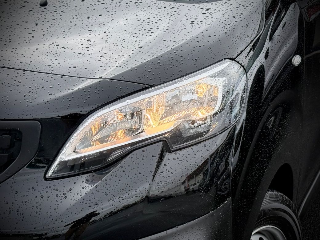 2023 Peugeot Expert