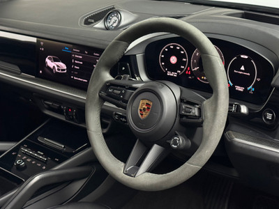2024 Porsche Cayenne