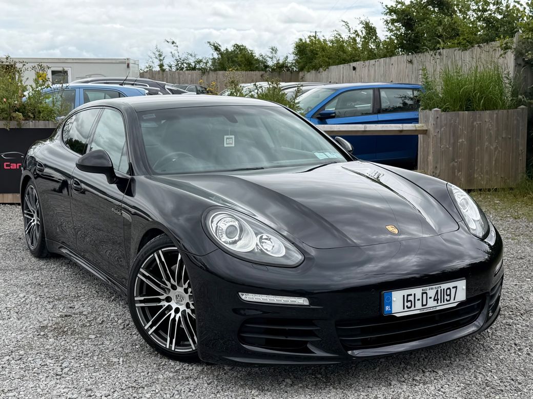 2015 Porsche Panamera