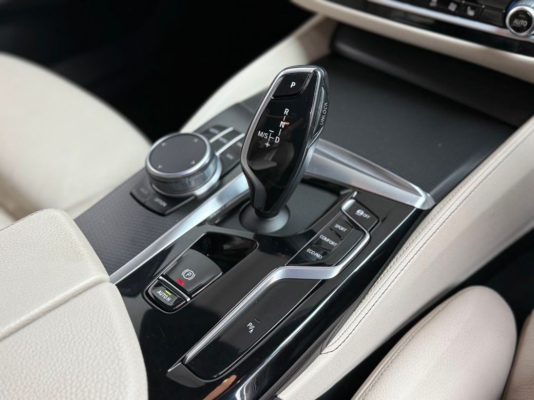 2021 BMW 5 Series