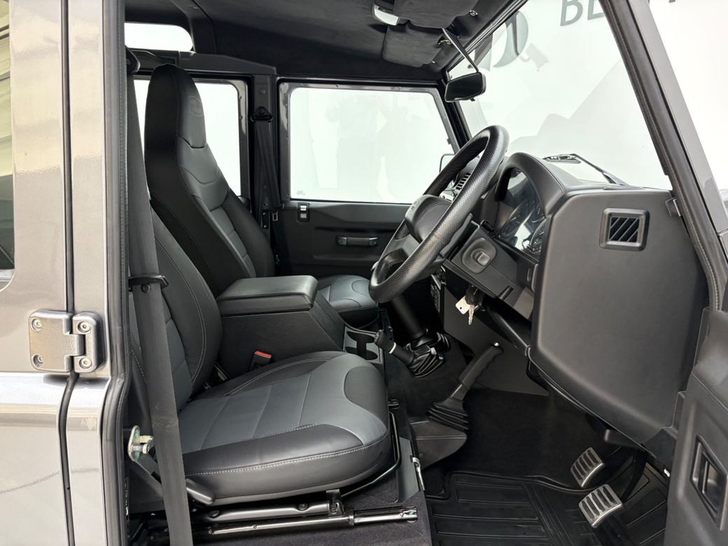 2015 Land Rover Defender
