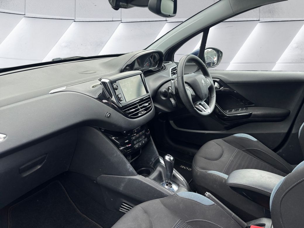 2015 Peugeot 208
