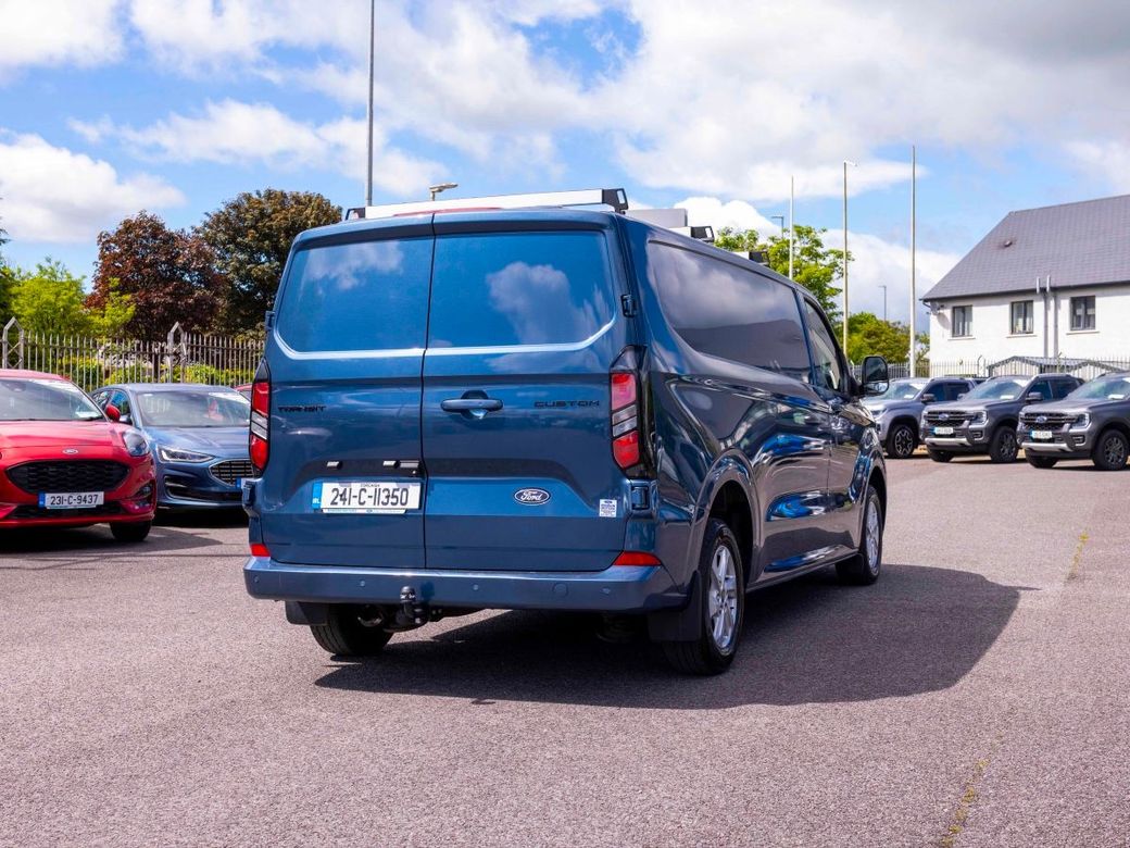 2024 Ford Transit Custom