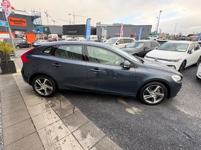 2019 Volvo V40