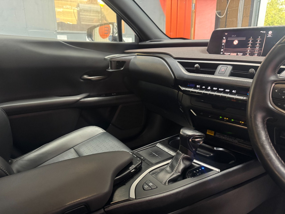 2020 Lexus UX 250H