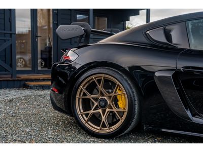 2024 Porsche 718 Cayman