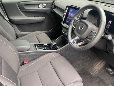 2023 Volvo C40