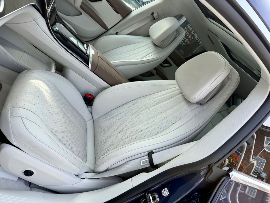 2022 Mercedes-Benz EQS