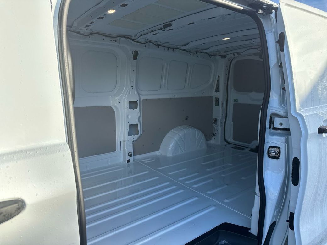 2025 Volkswagen Transporter