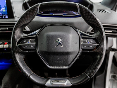 2020 Peugeot 5008