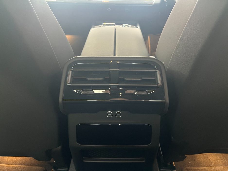 2024 BMW i5