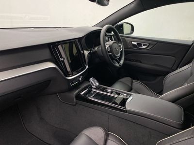 2025 Volvo V60