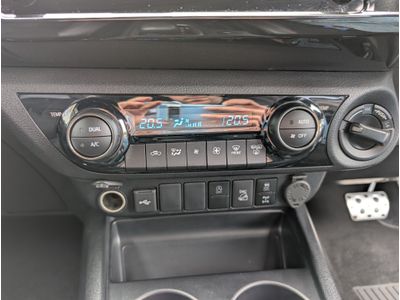 2024 Toyota Hilux
