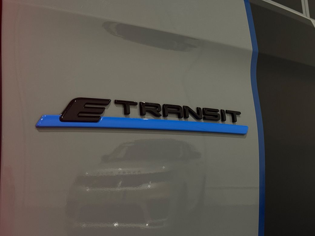2024 Ford Transit Custom