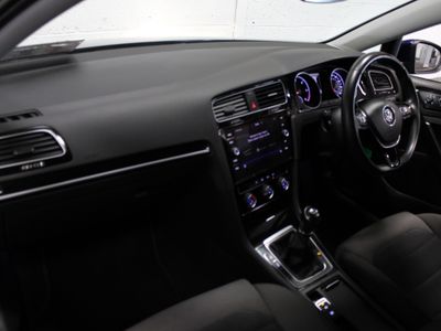 2019 Volkswagen Golf