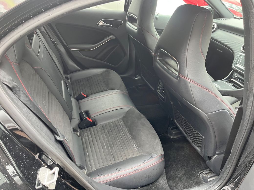 2017 Mercedes-Benz A 180