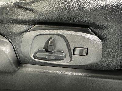 2017 Mitsubishi Pajero