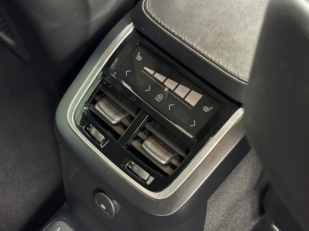 2023 Volvo XC90