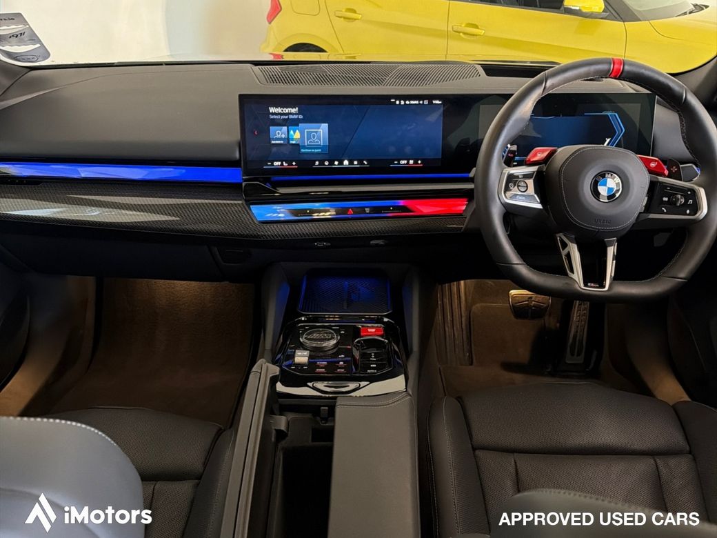 2025 BMW M5