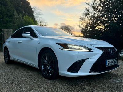 2021 Lexus ES 300h
