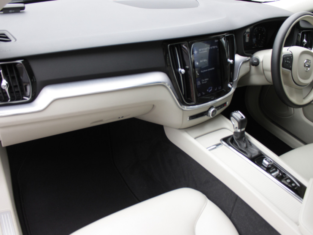 2019 Volvo V60