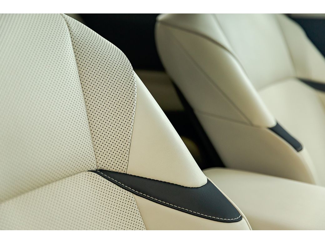 2023 Lexus ES 300h