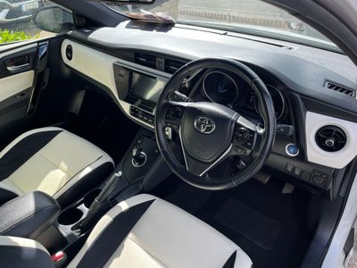 2016 Toyota Auris
