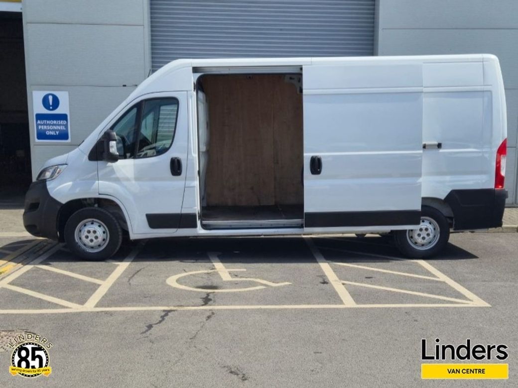 2023 Opel Movano