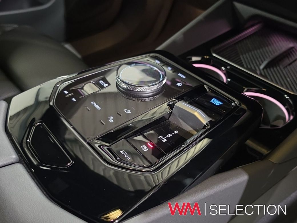 2025 BMW i5
