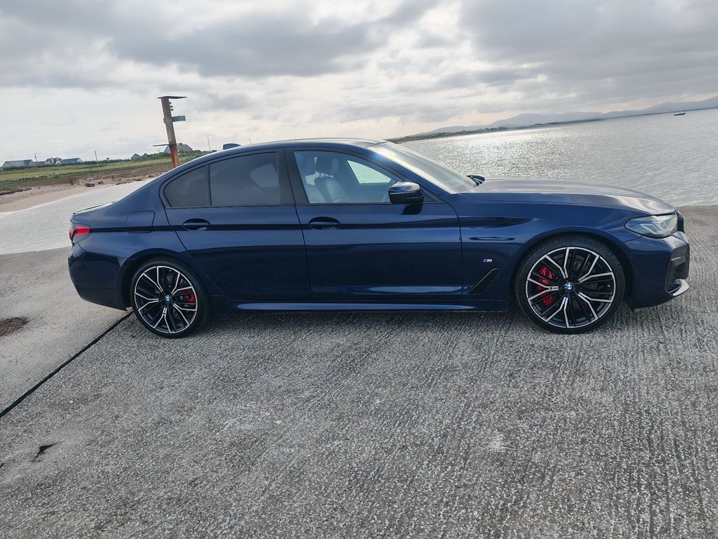 2023 BMW 520