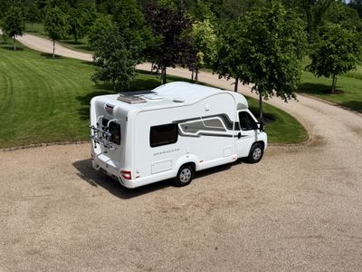 2016 BESSACARR 462 LOW PROFILE R.H.D 